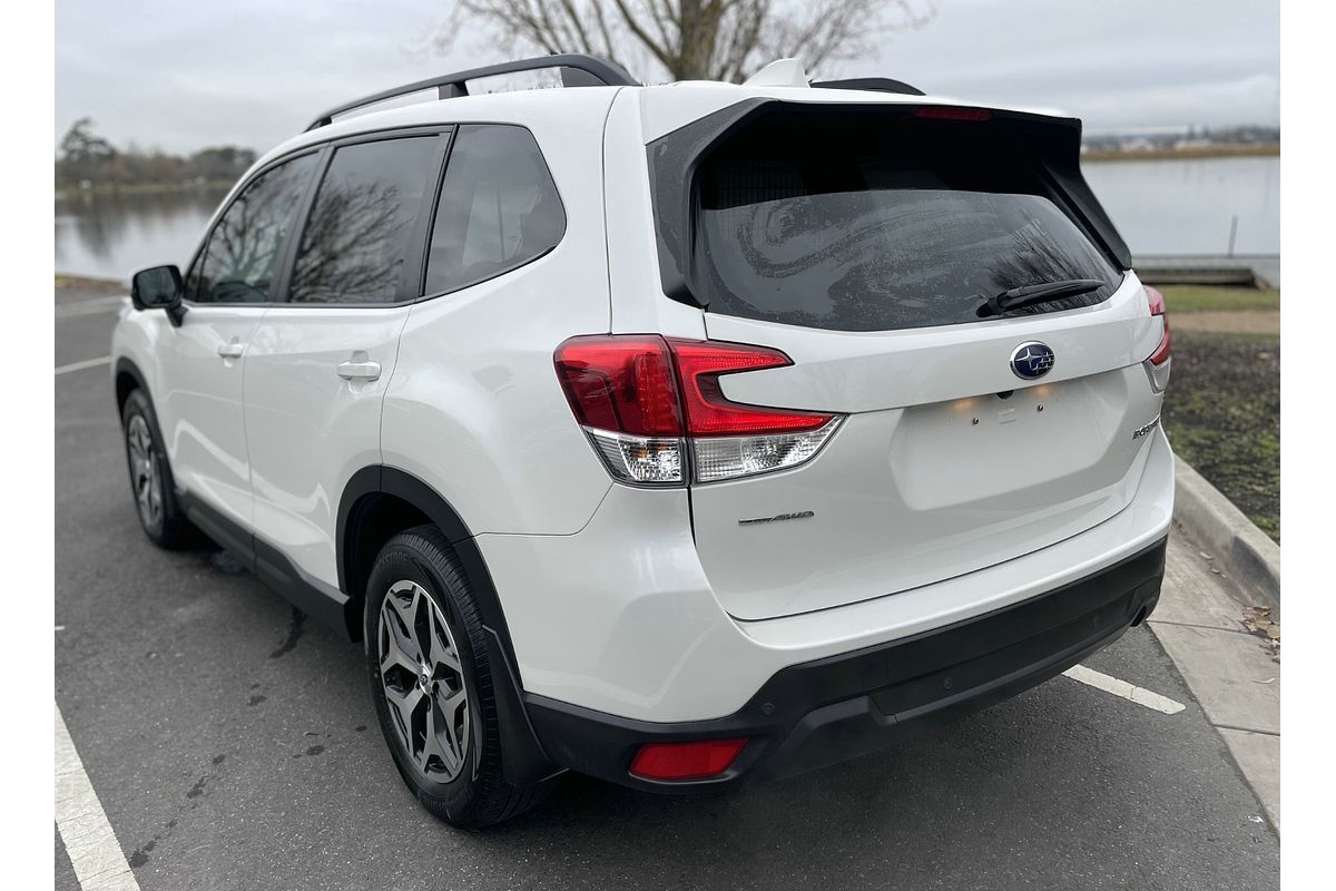 2021 Subaru Forester 2.5i Premium S5
