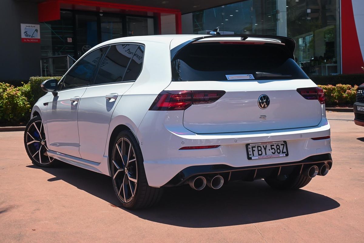2023 Volkswagen Golf R 8