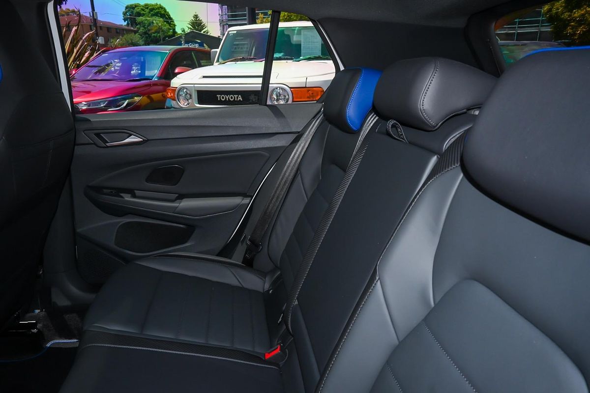 2023 Volkswagen Golf R 8
