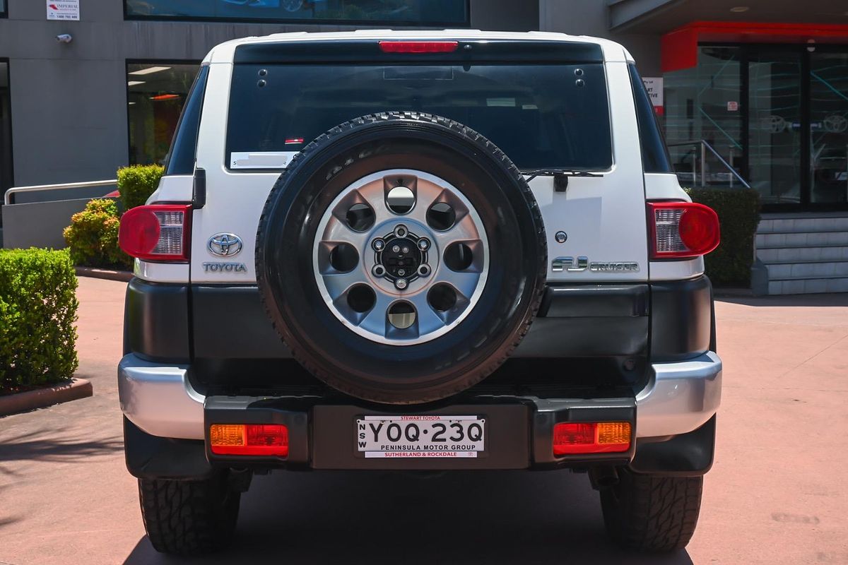 2012 Toyota FJ Cruiser GSJ15R