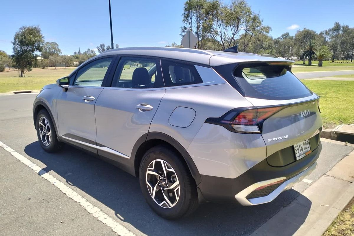2022 Kia Sportage S NQ5