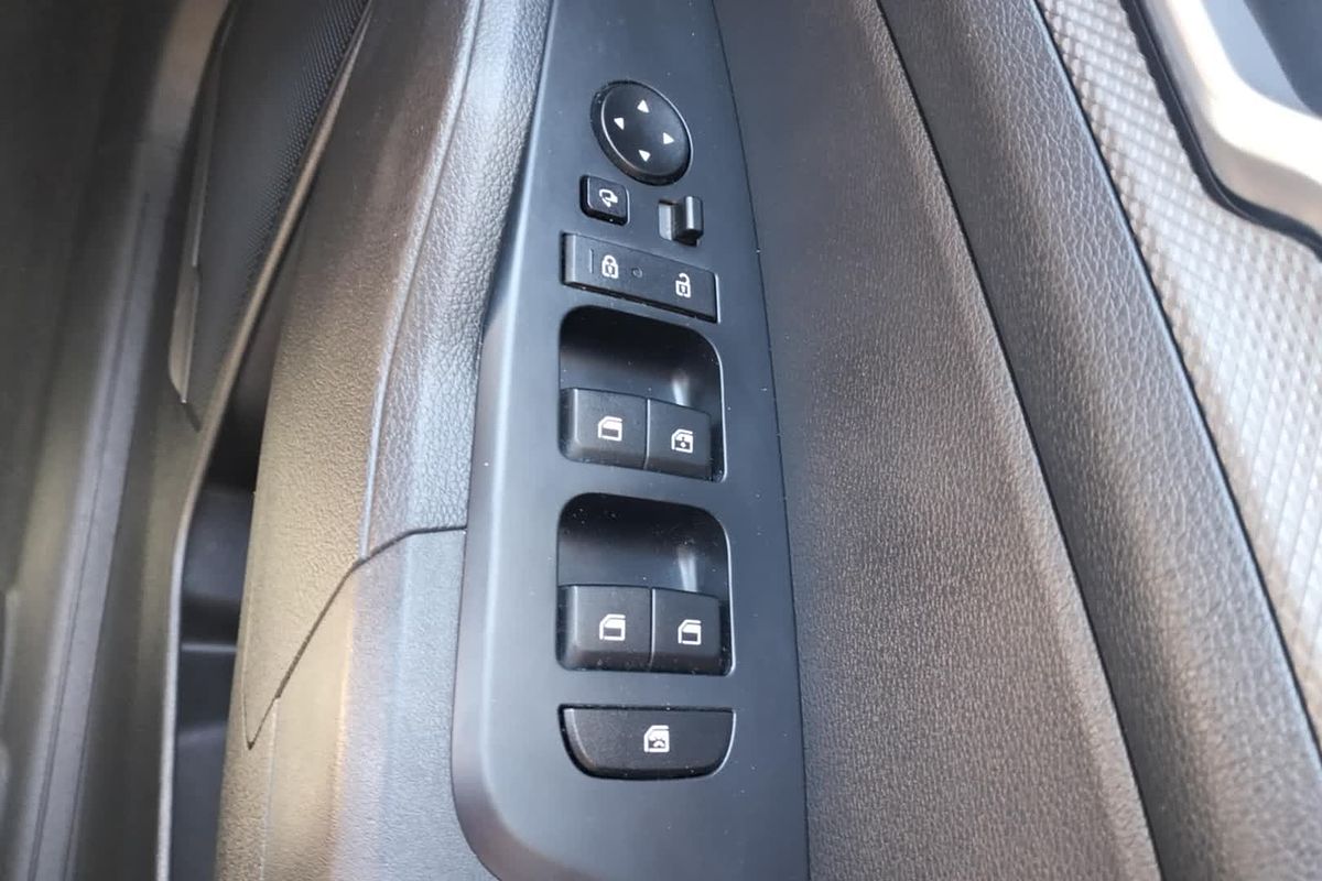 2022 Kia Sportage S NQ5