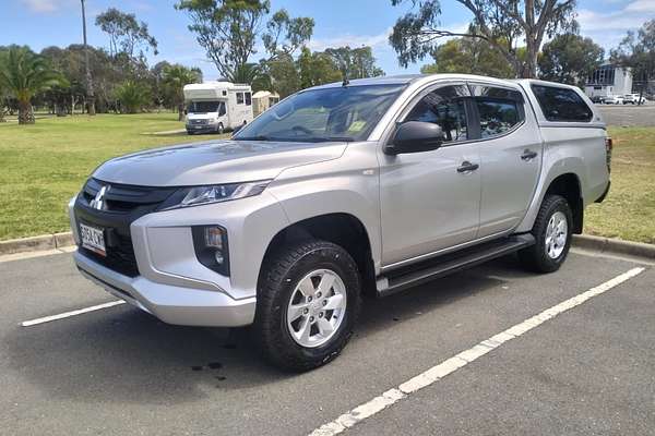 2023 Mitsubishi Triton GLX+ MR 4X4