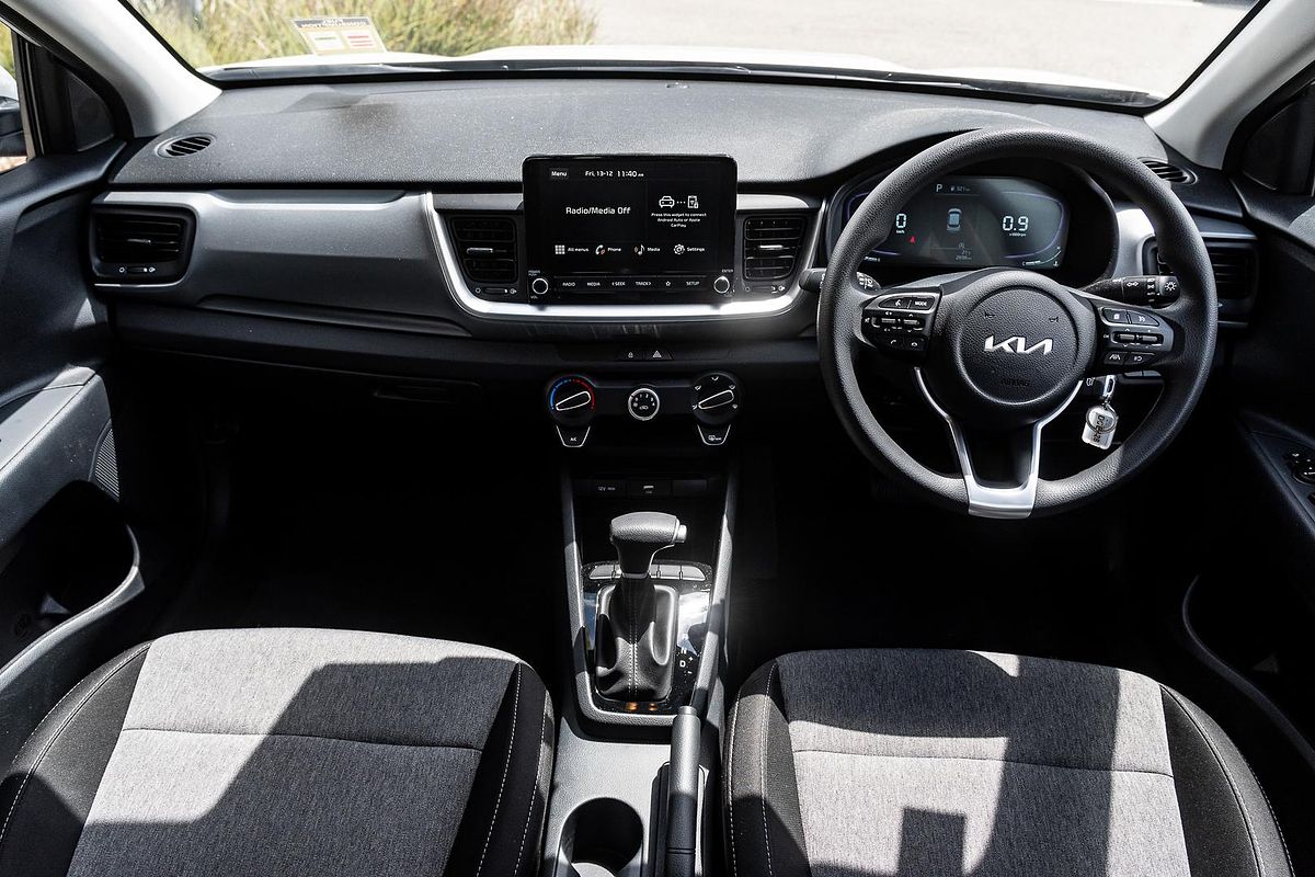 2024 Kia Stonic S YB