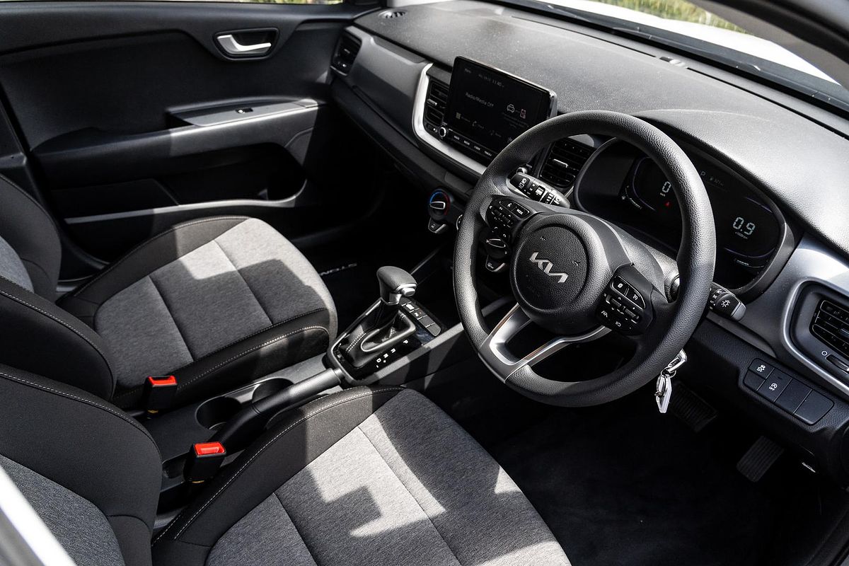2024 Kia Stonic S YB