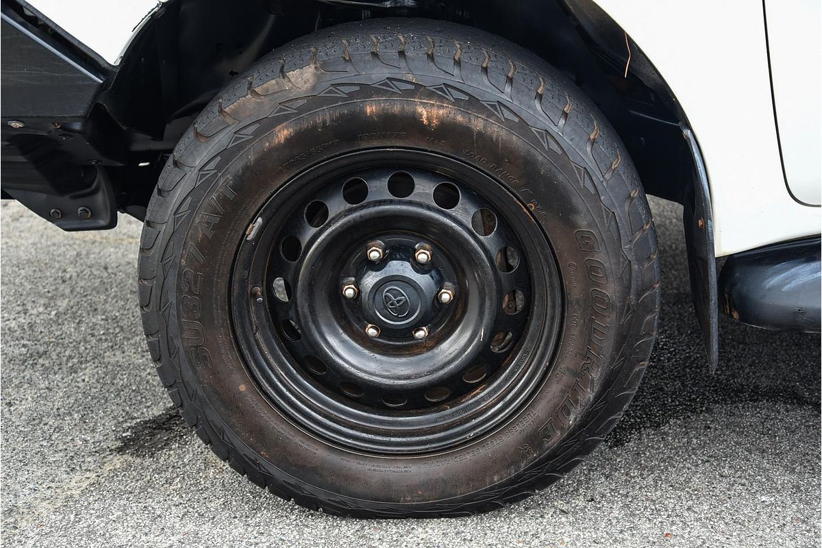 2019 Toyota Hilux SR GUN126R 4X4