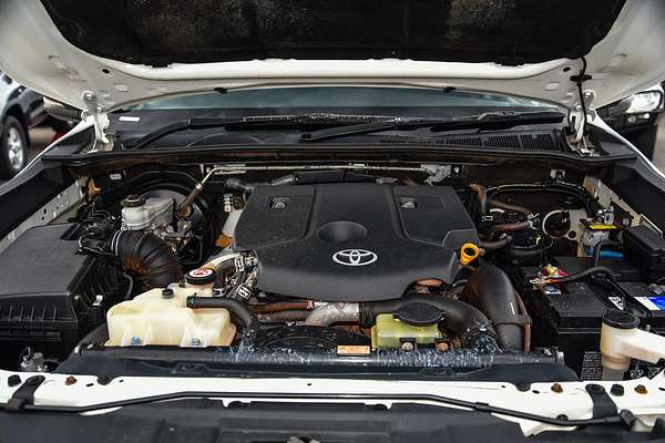 2019 Toyota Hilux SR GUN126R 4X4