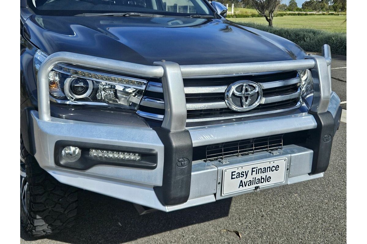 2016 Toyota Hilux SR5 (4x4) GUN126R 4X4