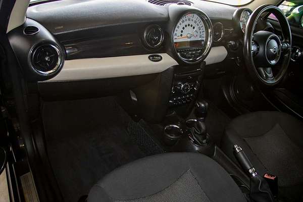 2011 MINI Hatch Cooper R56 LCI