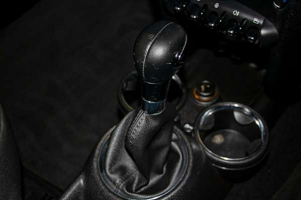 2011 MINI Hatch Cooper R56 LCI