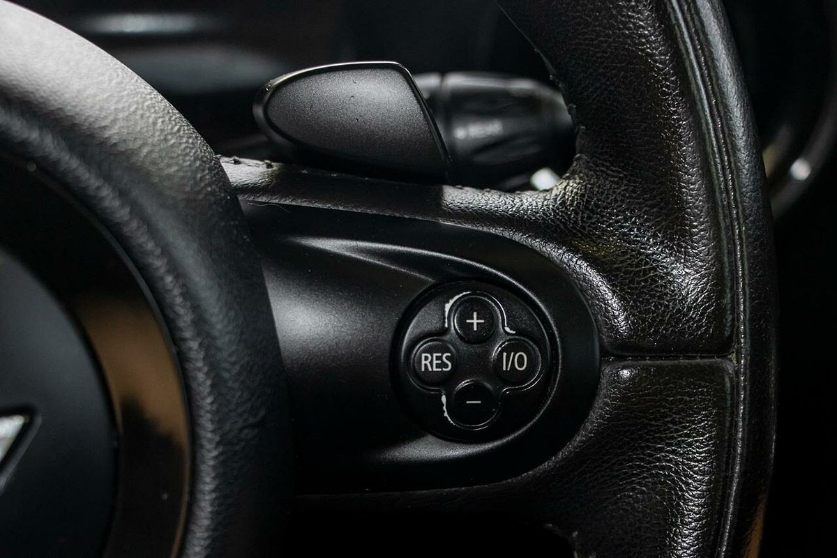 2011 MINI Hatch Cooper R56 LCI