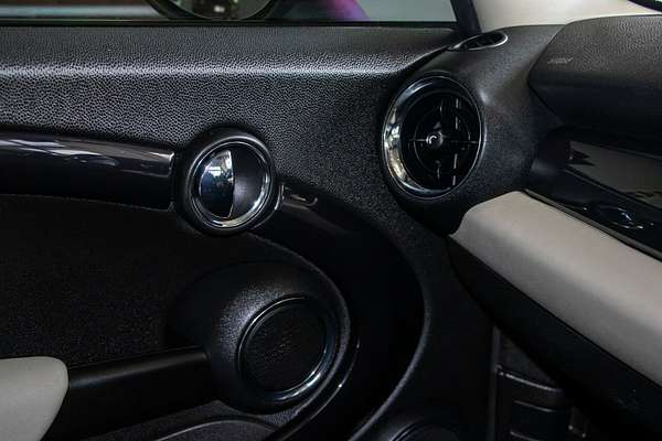 2011 MINI Hatch Cooper R56 LCI