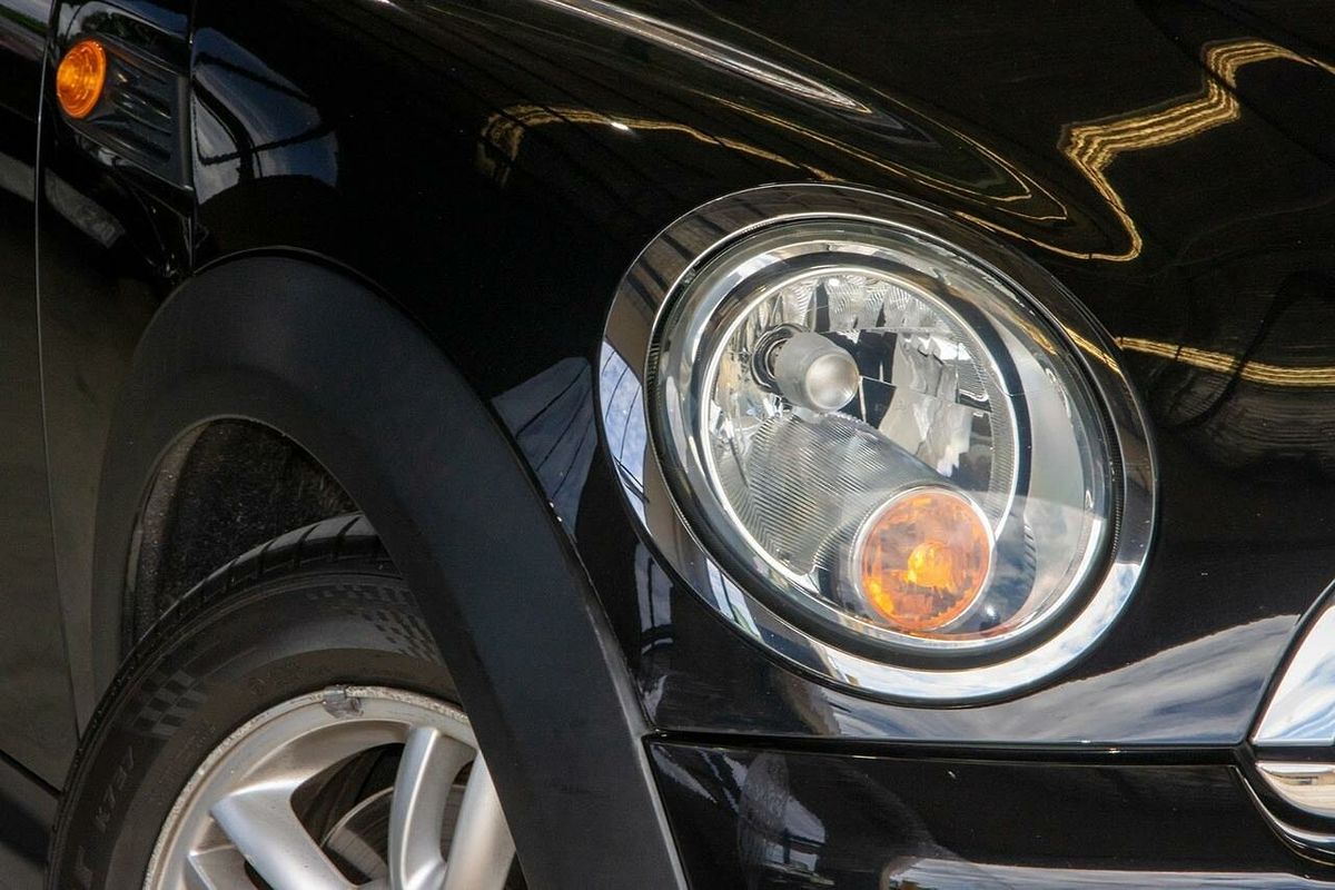 2011 MINI Hatch Cooper R56 LCI