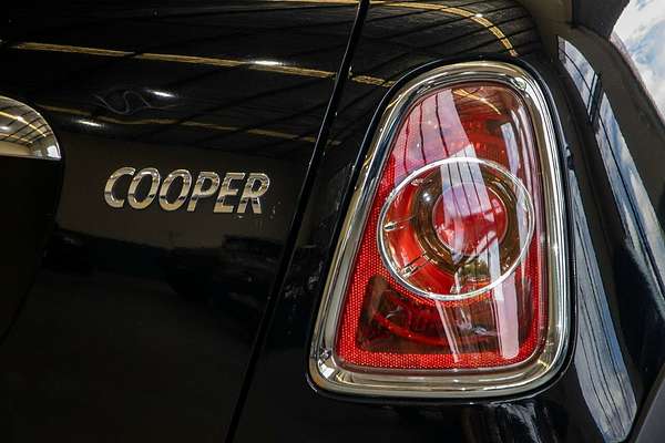 2011 MINI Hatch Cooper R56 LCI