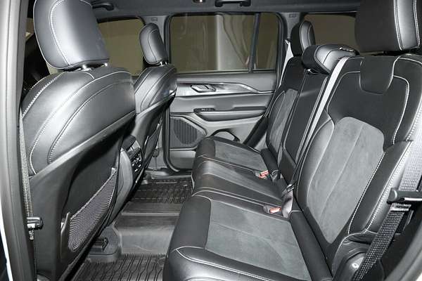 2023 Jeep Grand Cherokee Night Eagle WL