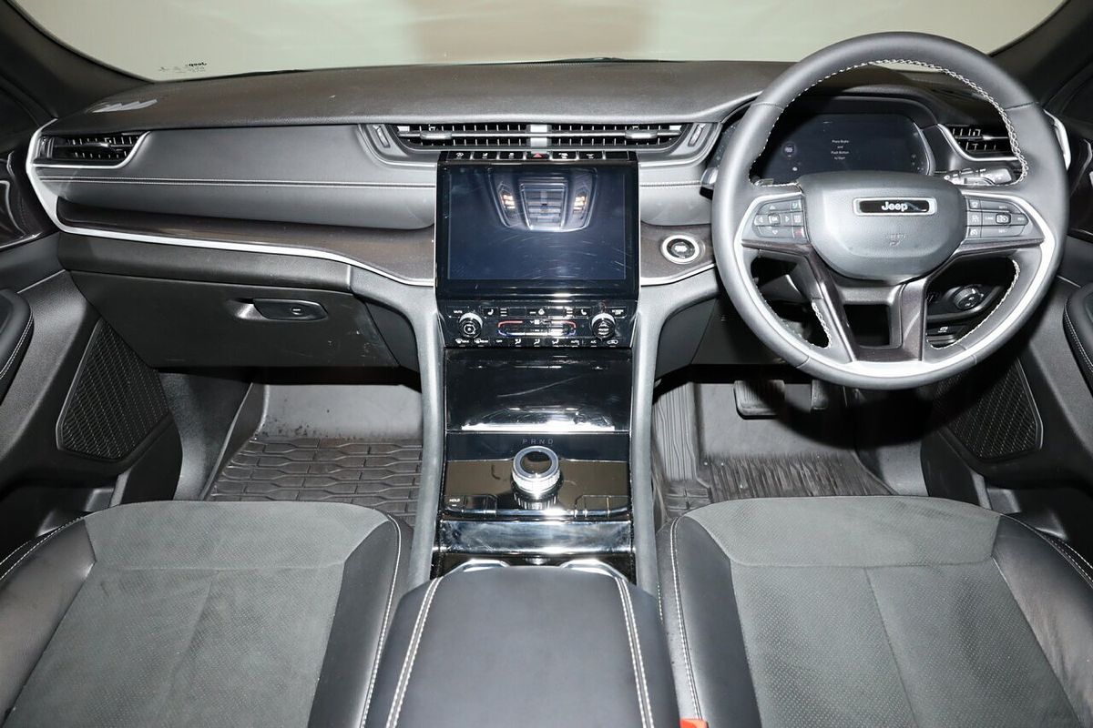 2023 Jeep Grand Cherokee Night Eagle WL