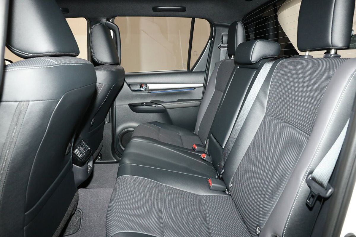 2024 Toyota Hilux Rogue 48V GUN126R 4X4