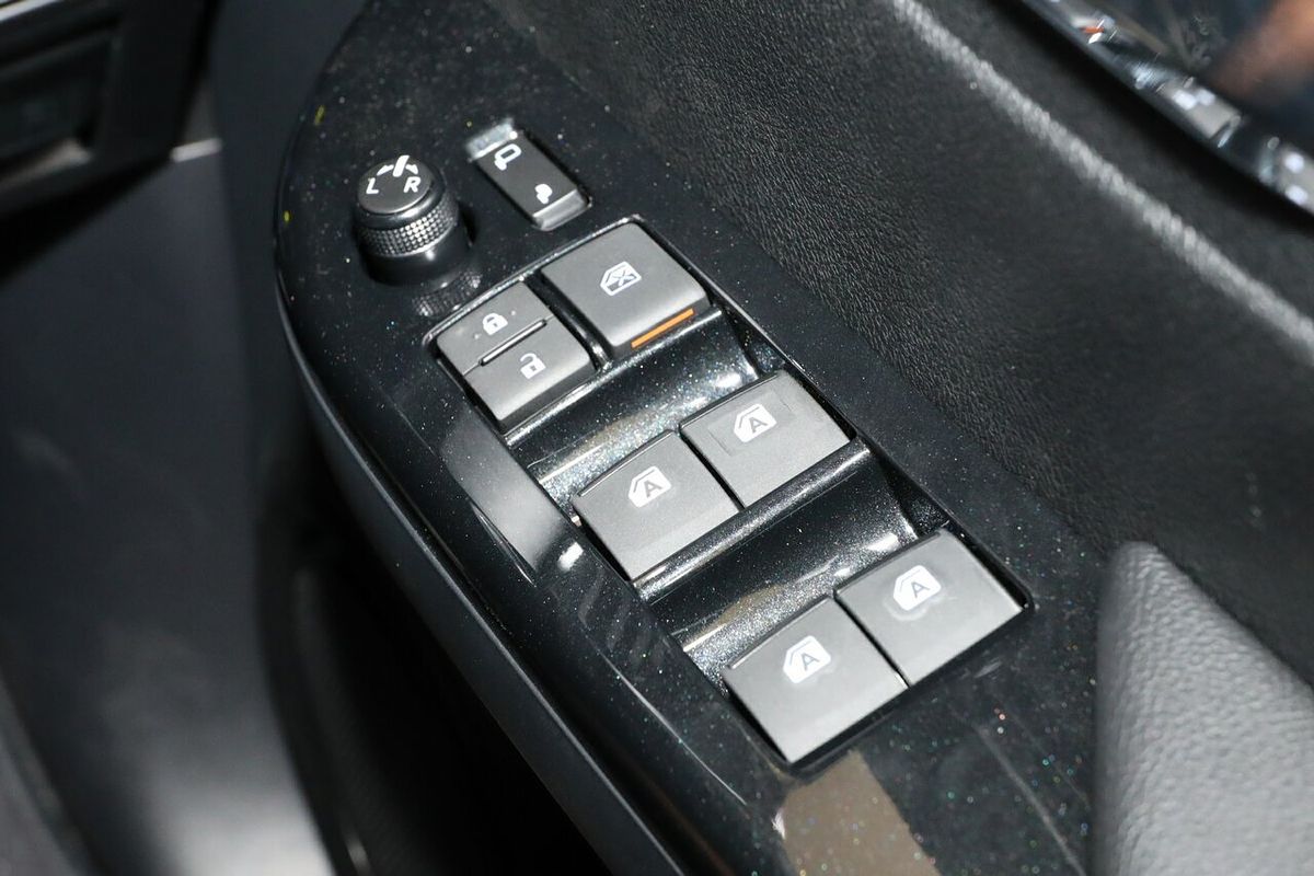 2024 Toyota Hilux Rogue 48V GUN126R 4X4