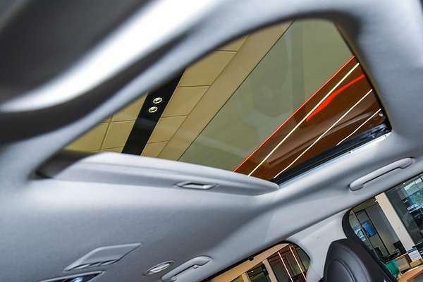 2023 Kia Carnival Platinum KA4