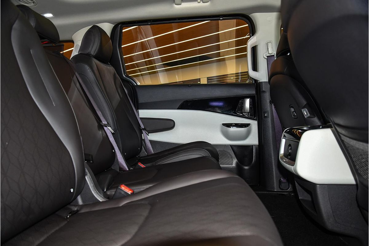 2023 Kia Carnival Platinum KA4