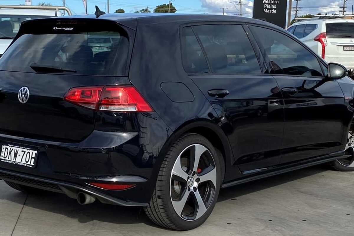 2016 Volkswagen GOLF GTI 7