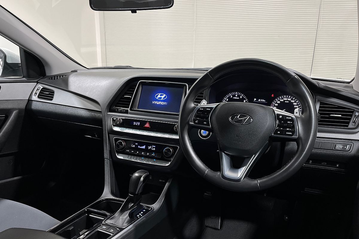 2018 Hyundai Sonata Active LF4