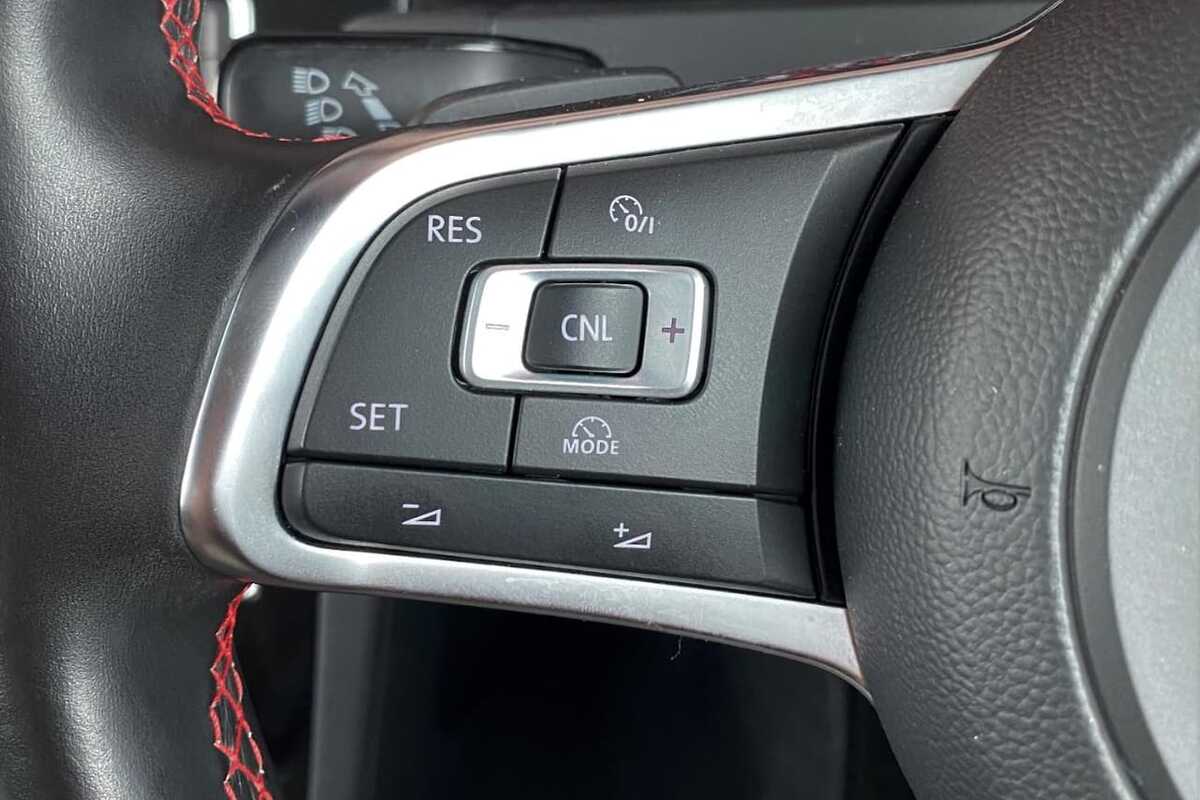 2016 Volkswagen GOLF GTI 7
