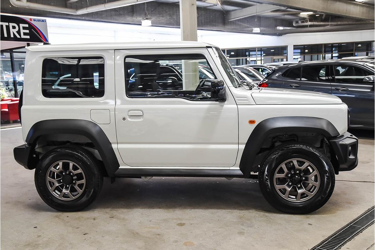 2023 Suzuki Jimny GLX GJ