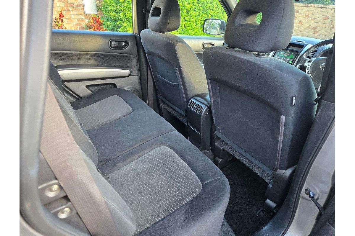 2012 Nissan X-TRAIL ST T31