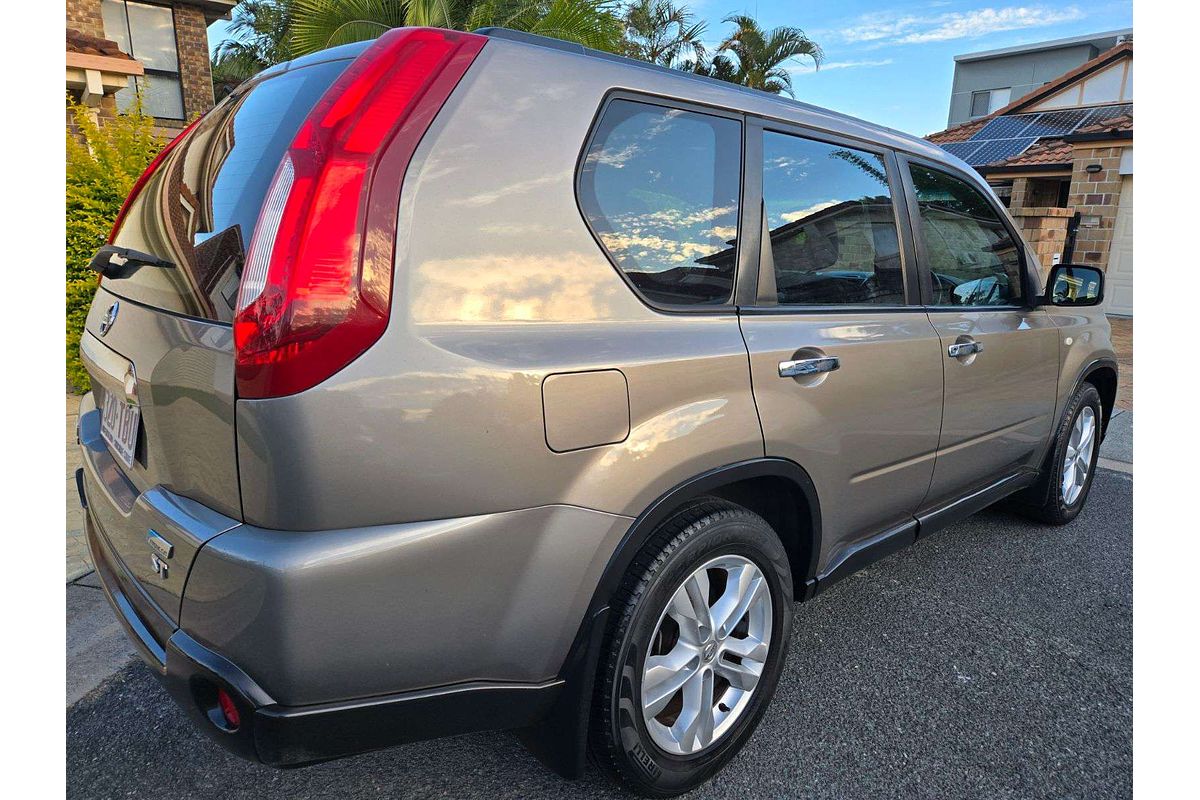 2012 Nissan X-TRAIL ST T31