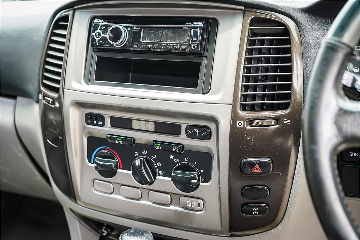 2003 Toyota Landcruiser GXL HDJ100R
