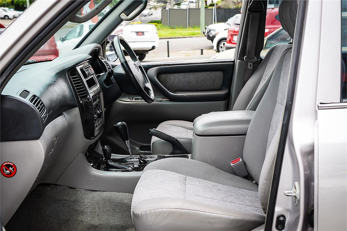 2003 Toyota Landcruiser GXL HDJ100R