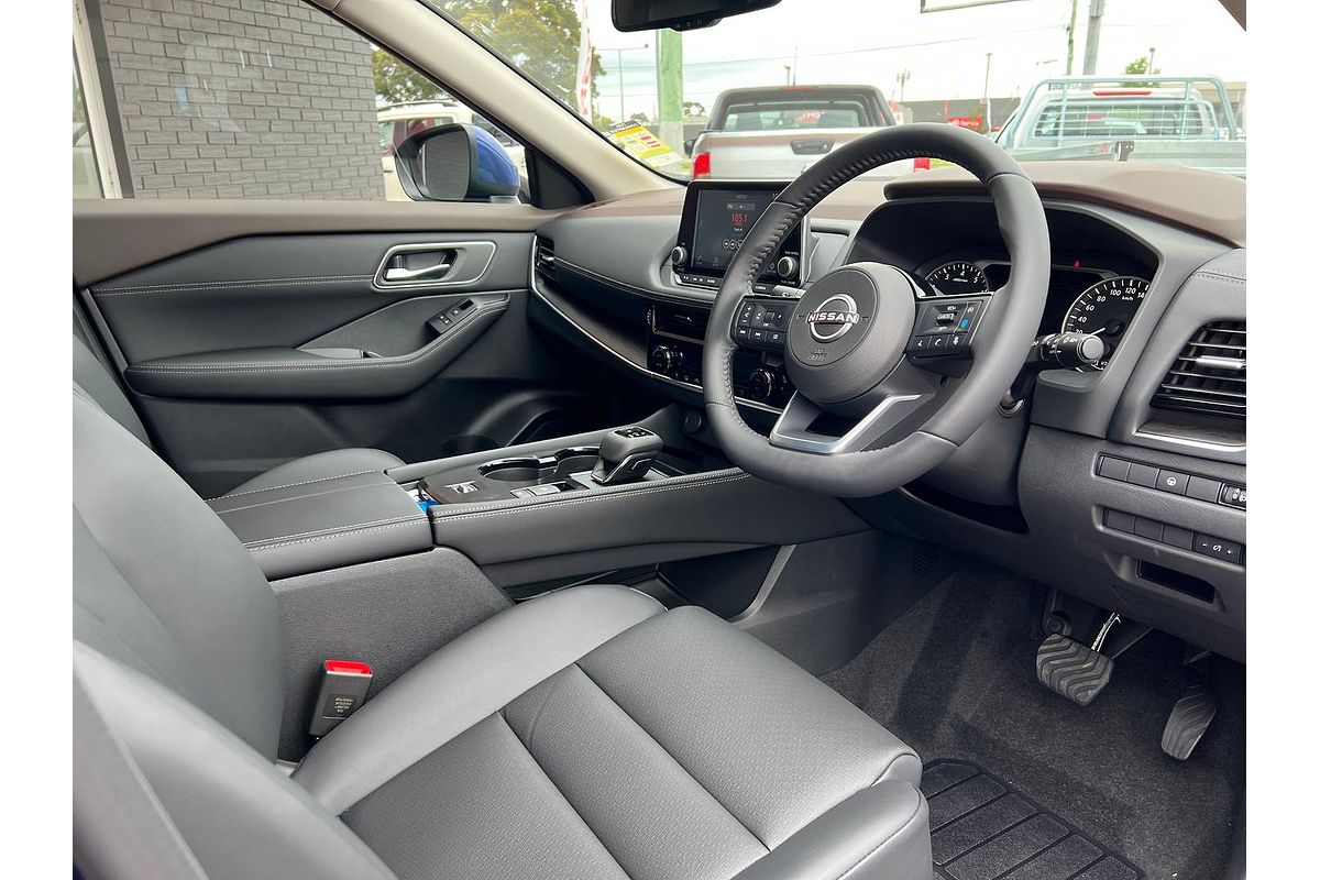 2024 Nissan X-TRAIL ST-L T33