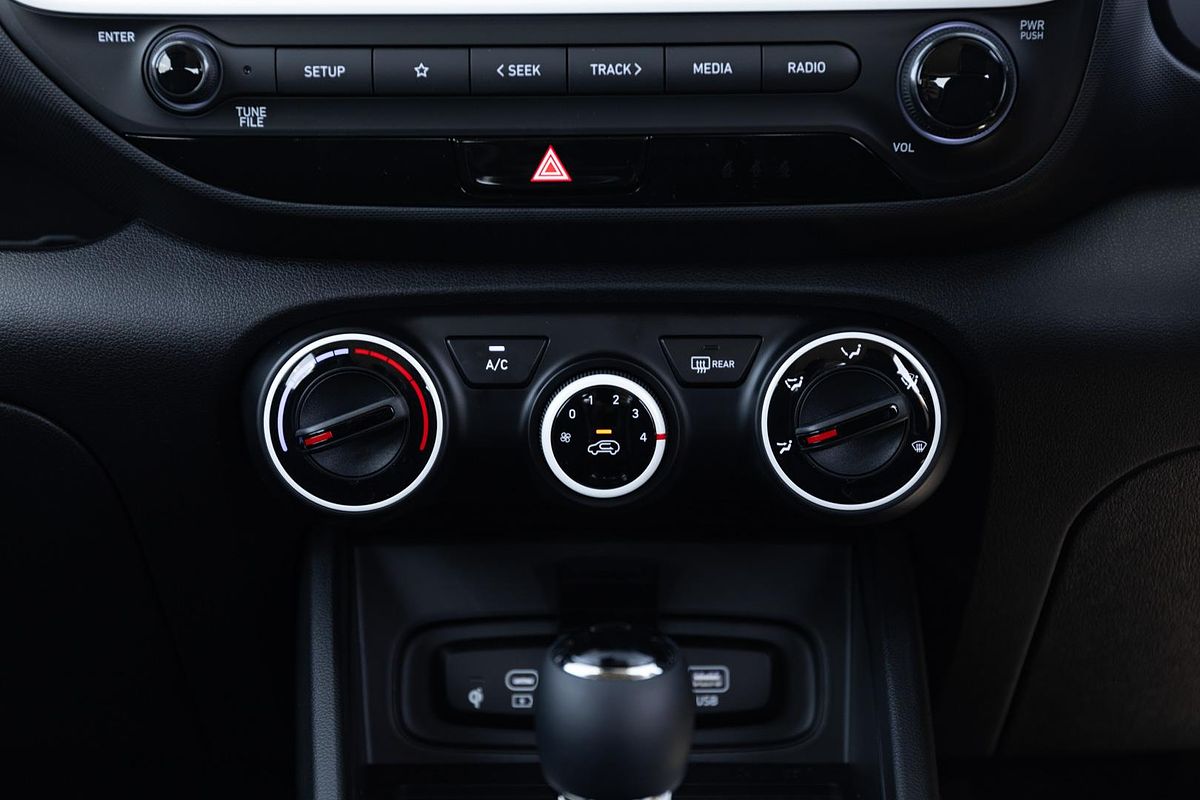 2024 Hyundai Venue Active QX.V5
