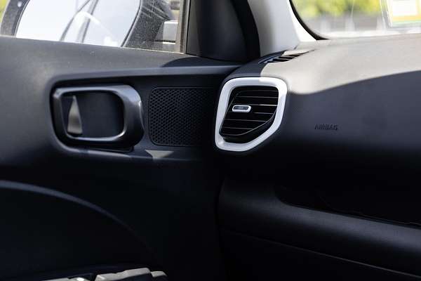 2024 Hyundai Venue Active QX.V5