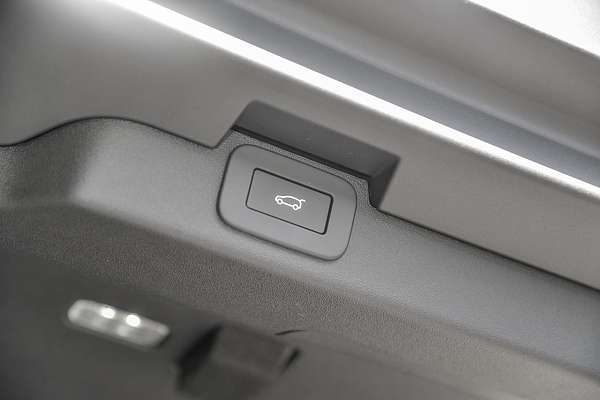 2024 Land Rover Discovery D350 Dynamic HSE Series 5