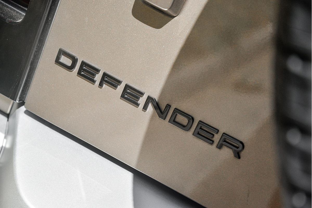 2022 Land Rover Defender 90 D250 S L663