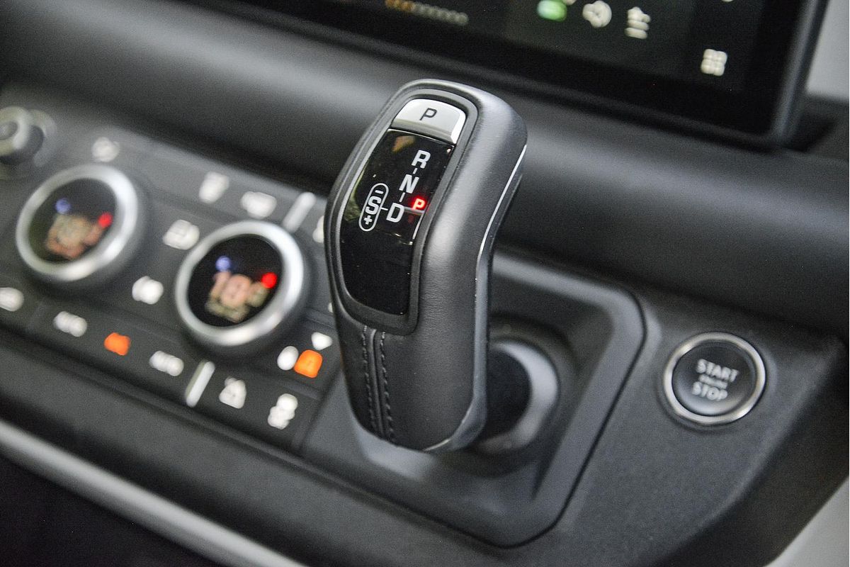 2022 Land Rover Defender 90 D250 S L663