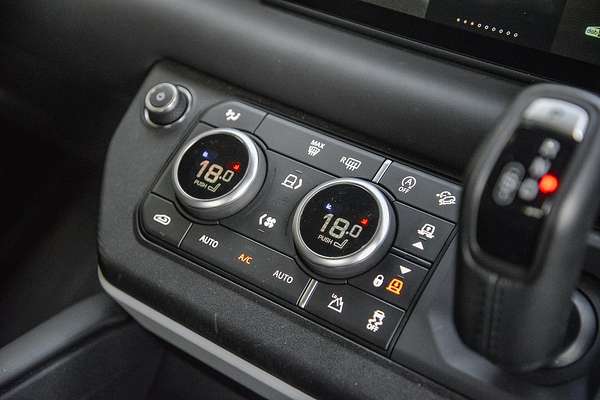 2022 Land Rover Defender 90 D250 S L663