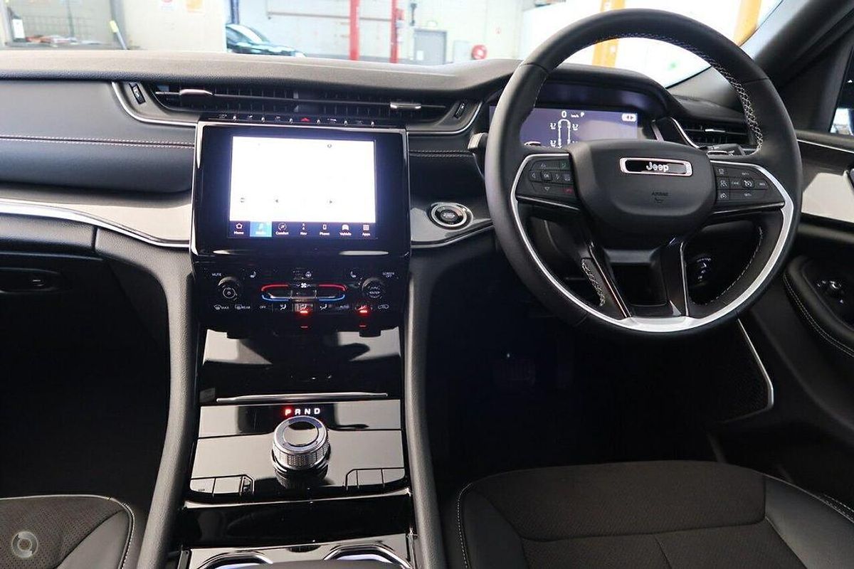 2023 Jeep Grand Cherokee Night Eagle WL