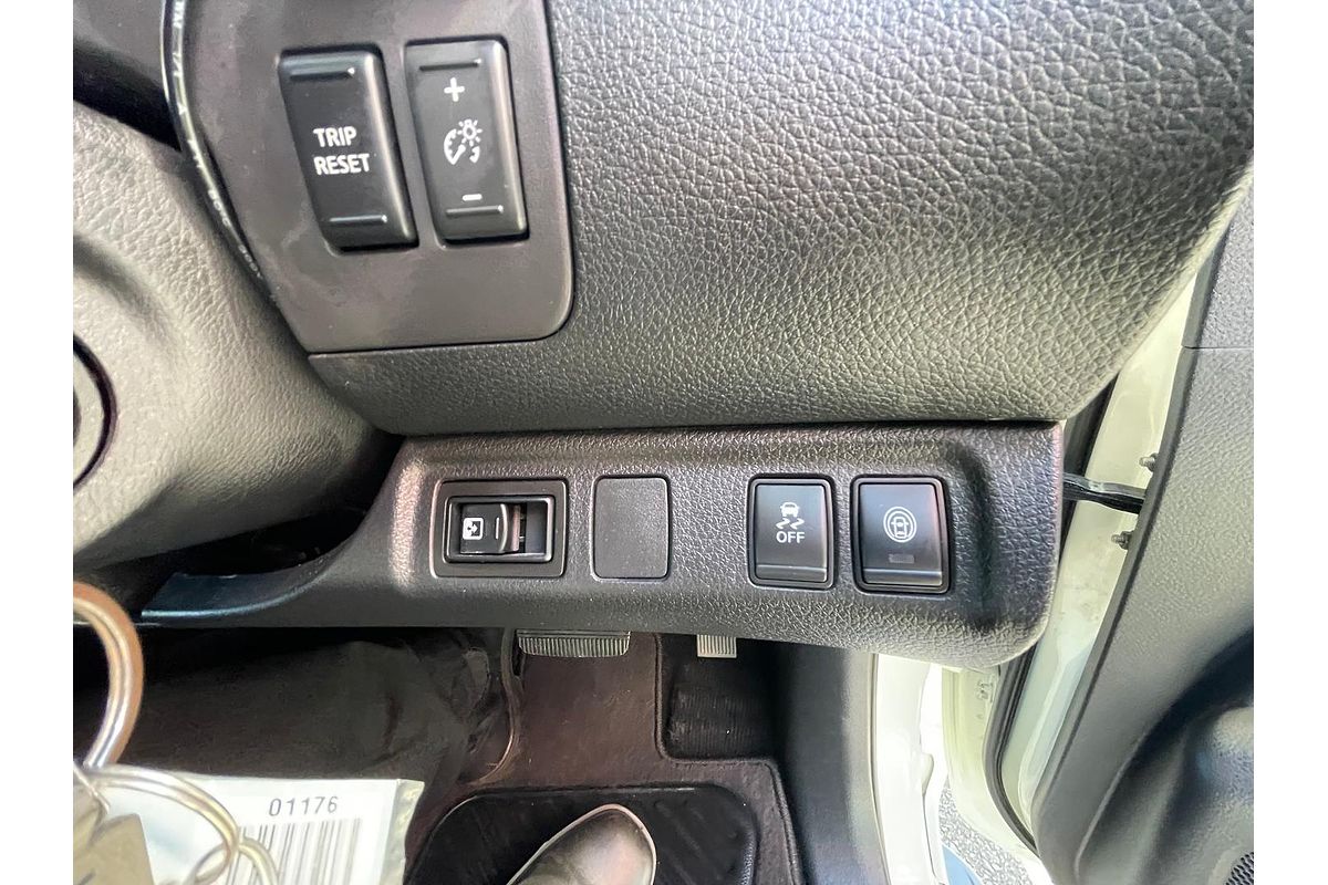 2020 Nissan Navara ST D23 4X4