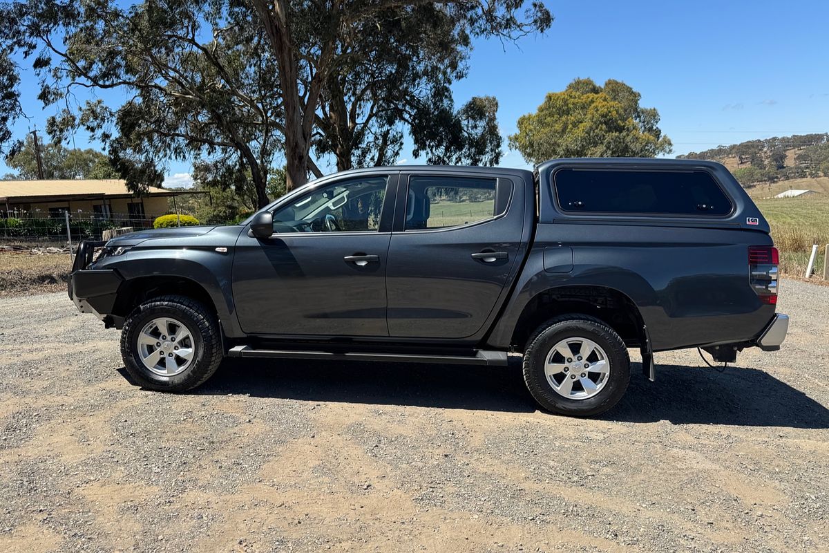 2022 Mitsubishi Triton GLX+ MR 4X4