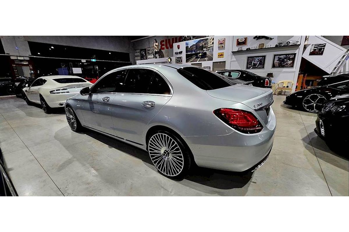 2019 Mercedes-Benz C-Class C300 W205