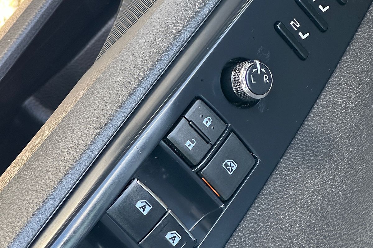 2018 Toyota Camry SL AXVH71R