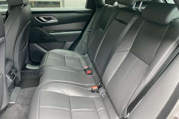 2024 Land Rover Range Rover Velar PHEV P400e Dynamic SE L560