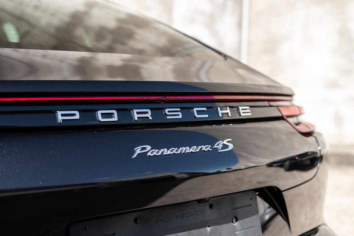 2017 Porsche Panamera 4S Diesel 971