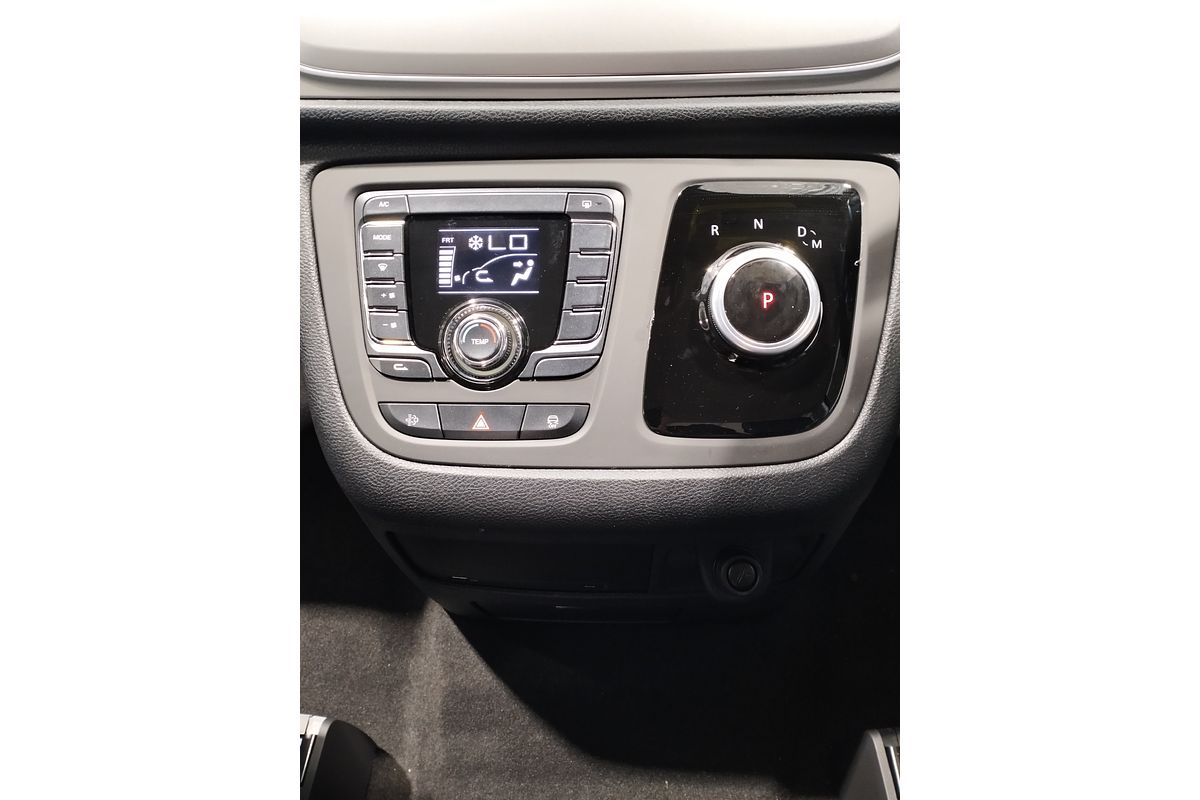 2024 LDV G10 + SV7C
