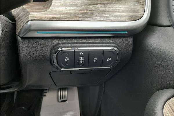 2024 GWM Cannon Alpha Ultra Hybrid P05 4X4