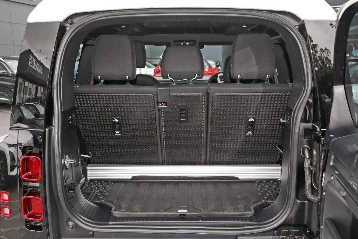 2021 Land Rover Defender 90 P300 L663