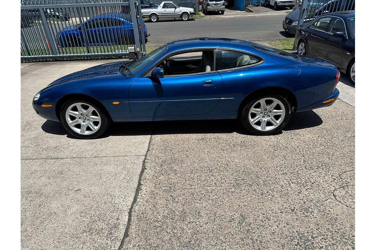 1997 Jaguar XK8 Classic